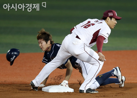 [포토] 강정호 '잡았다 정수빈'