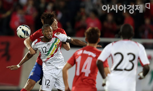 [축구 A대표팀 평가전]한국 1대 1 말리(전반 종료)