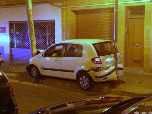 압축 주차의 달인…"저길 어떻게 들어갔지?"