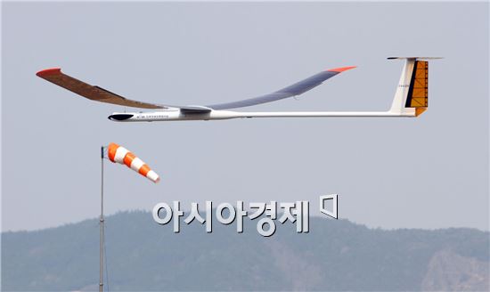 전기동력무인기, 25시간 40분 비행, 국내 최장시간 기록 수립