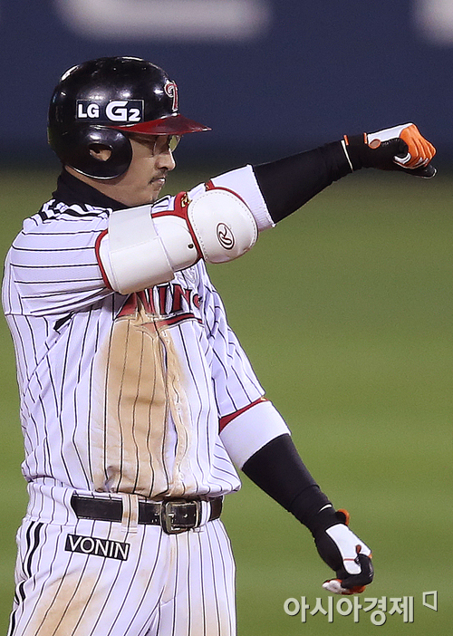 [포토] 박용택 '한 점 추가!'