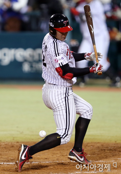 [포토] 오지환 '아프잖아'