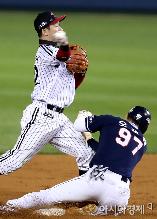 [포토] 손주인 '이번에는 병살!'