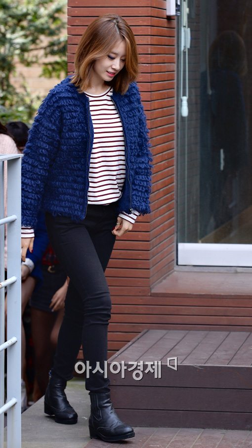 [포토]'무릎부상' 티아라 지연, 힘겨운 입장~