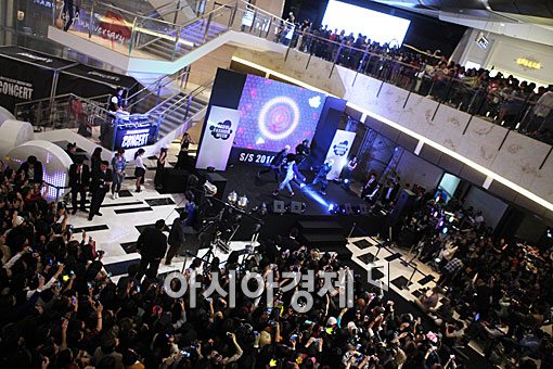 [포토]지드래곤, 수백명 인파 모인 'K-STYLE 콘서트'