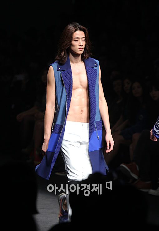 [포토]곽현주 컬렉션, 모델의 완벽한 복근