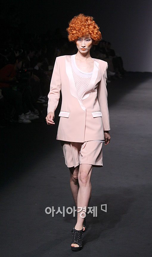 [포토]곽현주 컬렉션, 모델의 화려한 캣워크