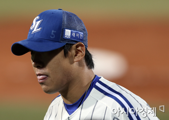 [포토] 윤성환 '점수를 너무 많이 내줬네'