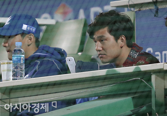 [포토] 김상수 '뛰지 못하는 아쉬움이란'