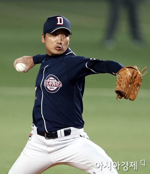 [포토] 정재훈 '틀어막자'