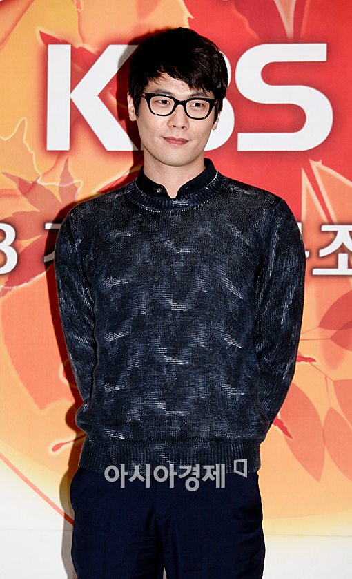 [포토]포즈 취하는 최다니엘