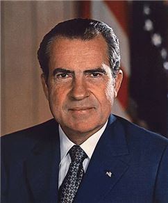 닉슨은 왜 대통령에서 물러나야만 했을까?