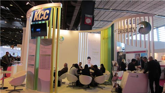 KCC, 화장품 원료 해외시장 판로개척 나섰다 
