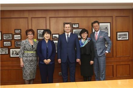 스트로가노프 예술아카데미 총장, 숙명여대와 교류협력 논의