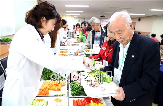 [포토]광주시 동구, 당뇨 영양교육 및 당뇨식 시식회 운영