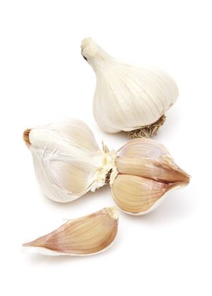 '마늘'의 무한매력.."하루 반쪽이면 암 절반을 막는다"