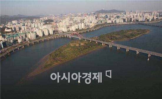 [그거 알아?]영화 속 섬(島)의 홍보효과…사방이 막힌, 그러나 사방이 트인 역설적 공간