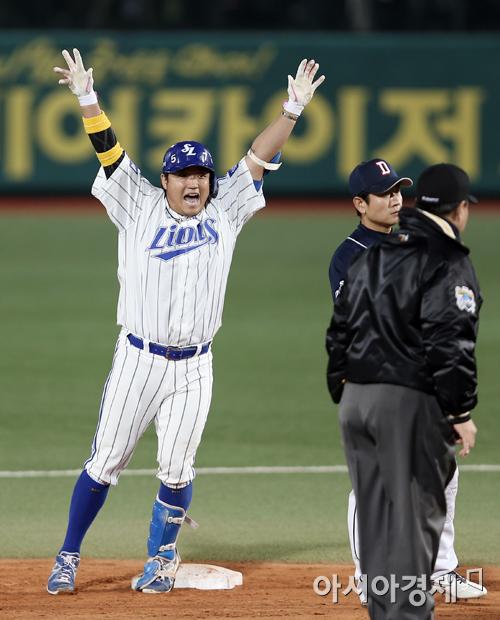 [포토] 2타점 박석민 '두 팔 번쩍'