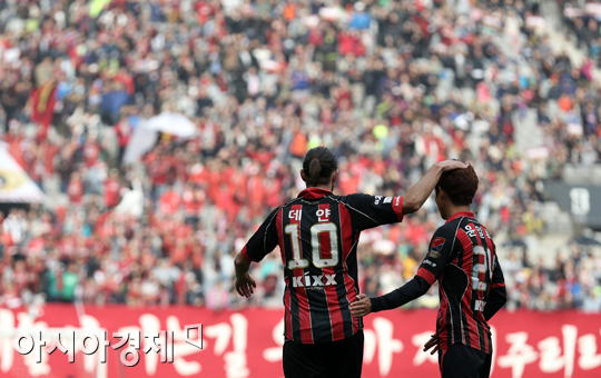 [포토] 동점골 넣고 기뻐하는 데얀