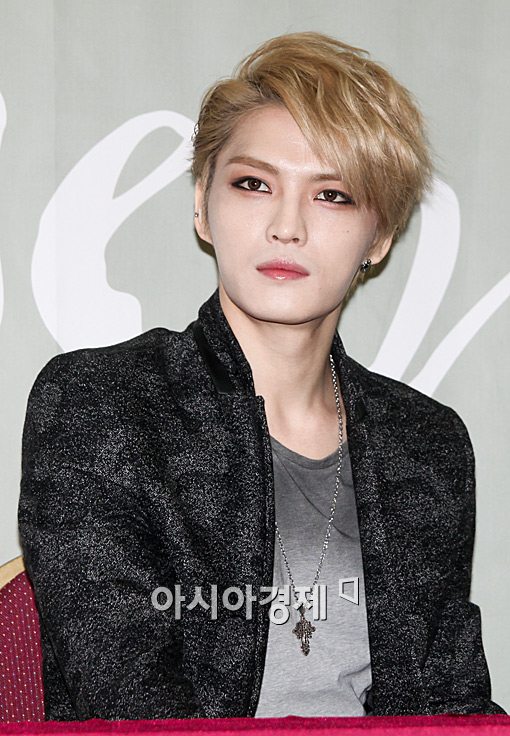 [포토]김재중, 백옥같은 피부 '여심 흔드네'