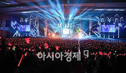 [포토]김재중, 인기가 이정도?