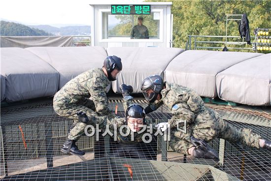 민간인 최초 고공강하훈련 받아보니