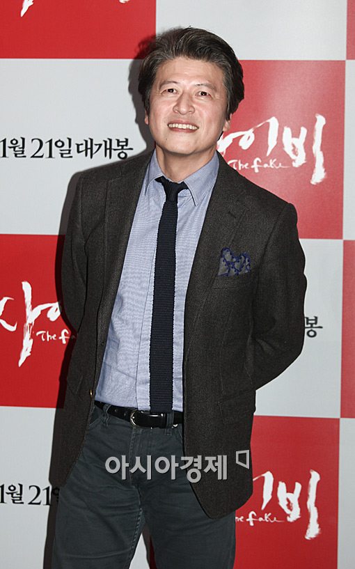 [포토]권해효, "'사이비' 잘보셨어요?"