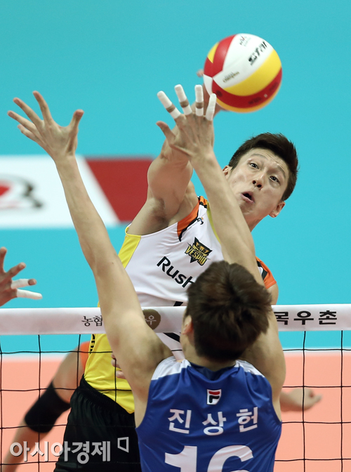 [포토] 김홍정 '블로킹을 피해~'