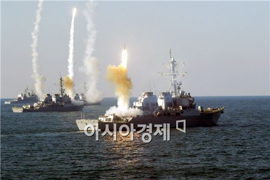 최첨단 해상무기<10>알레이버크급 구축함 (Arleigh Burke class destroyer)