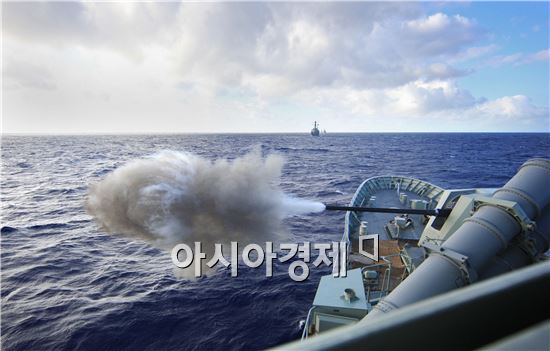 최첨단 해상무기<15>함포(Naval Gun)