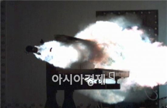 최첨단 해상무기<15>함포(Naval Gun)