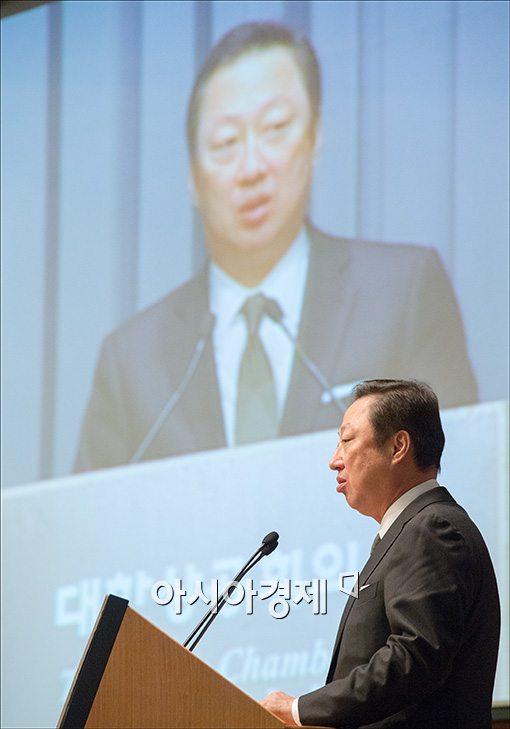 [포토]인사말하는 박용만 회장