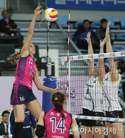 [포토] 바실레바 '높이가 달라~'