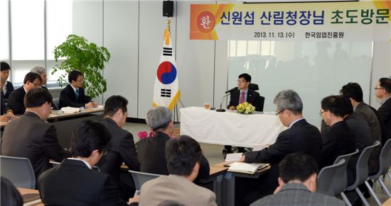 [동정] 한국임업진흥원 첫 방문한 신원섭 산림청장