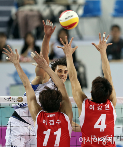 [포토] 마이클 '정면돌파!'