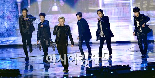 [포토]비스트 '우리가 간다'(멜론뮤직어워드)