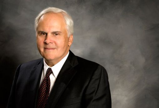 행동주의 투자자 러브, 페덱스의 스미스 CEO 쫓아낼까?