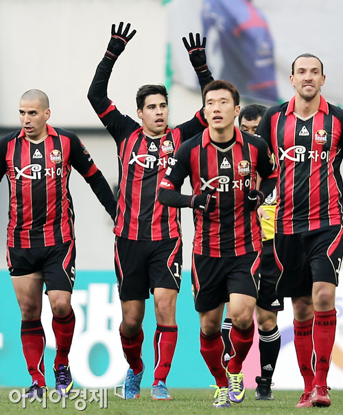 [포토] 서울 몰리나 선제골