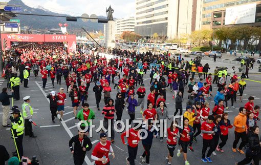 [포토]광화문 광장을 가득 채운 달리기 매니아들 