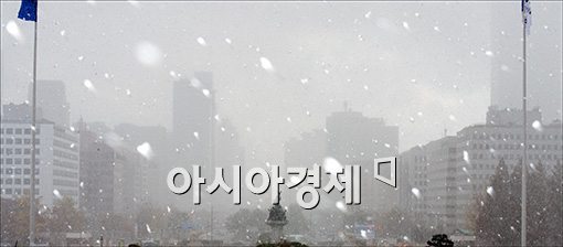 [포토]눈발 날리는 여의도