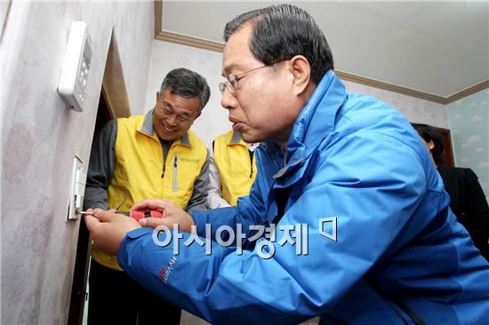 [포토]광주 북구, 공부방 꾸며주기 사업 실시 