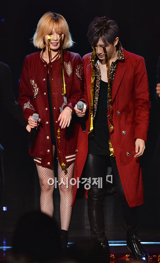 [포토]트러블메이커, 기쁨의 눈물 퍼포먼스