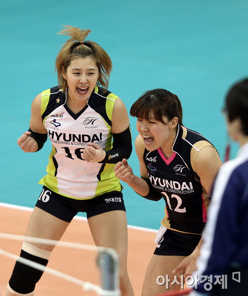 [포토] 김주하-정미선 '상대 범실은 우리의 기쁨~'