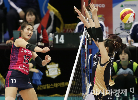 [포토] 박성희 '벽을 뚫고'