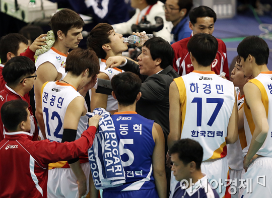 [포토] 신영철 감독 '대한항공은 내가 잘 알지~'