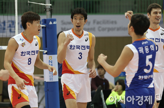 [포토] 후인정 '주먹 불끈'