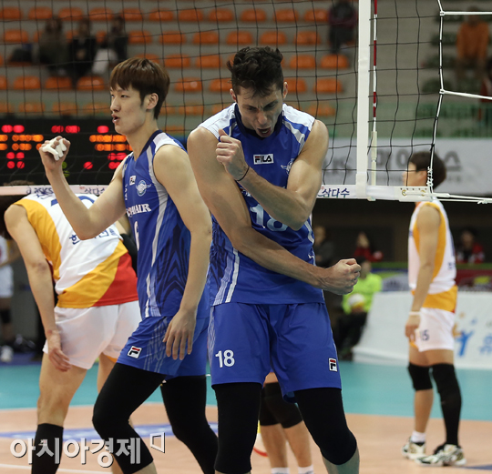 [포토] 마이클 '주먹 불끈'