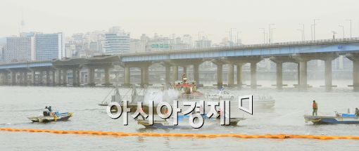 [포토]'기름 유출사고를 막아라'