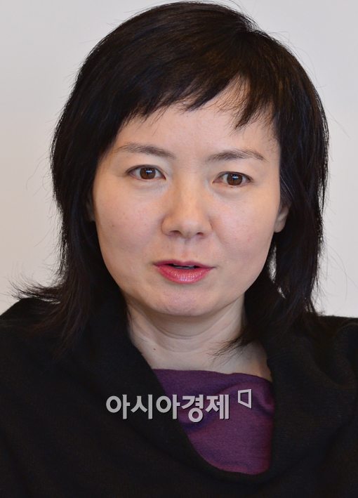 ‘결혼전야’ 홍지영 감독 “현장에선 배우들과 연애하는 기분”(인터뷰)