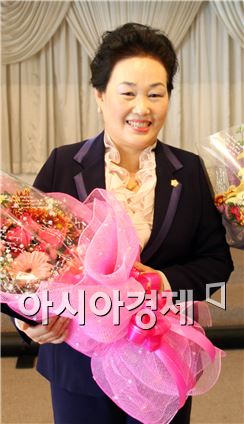 완도군의회 김주 의원  ‘지방의정 봉사상’수상